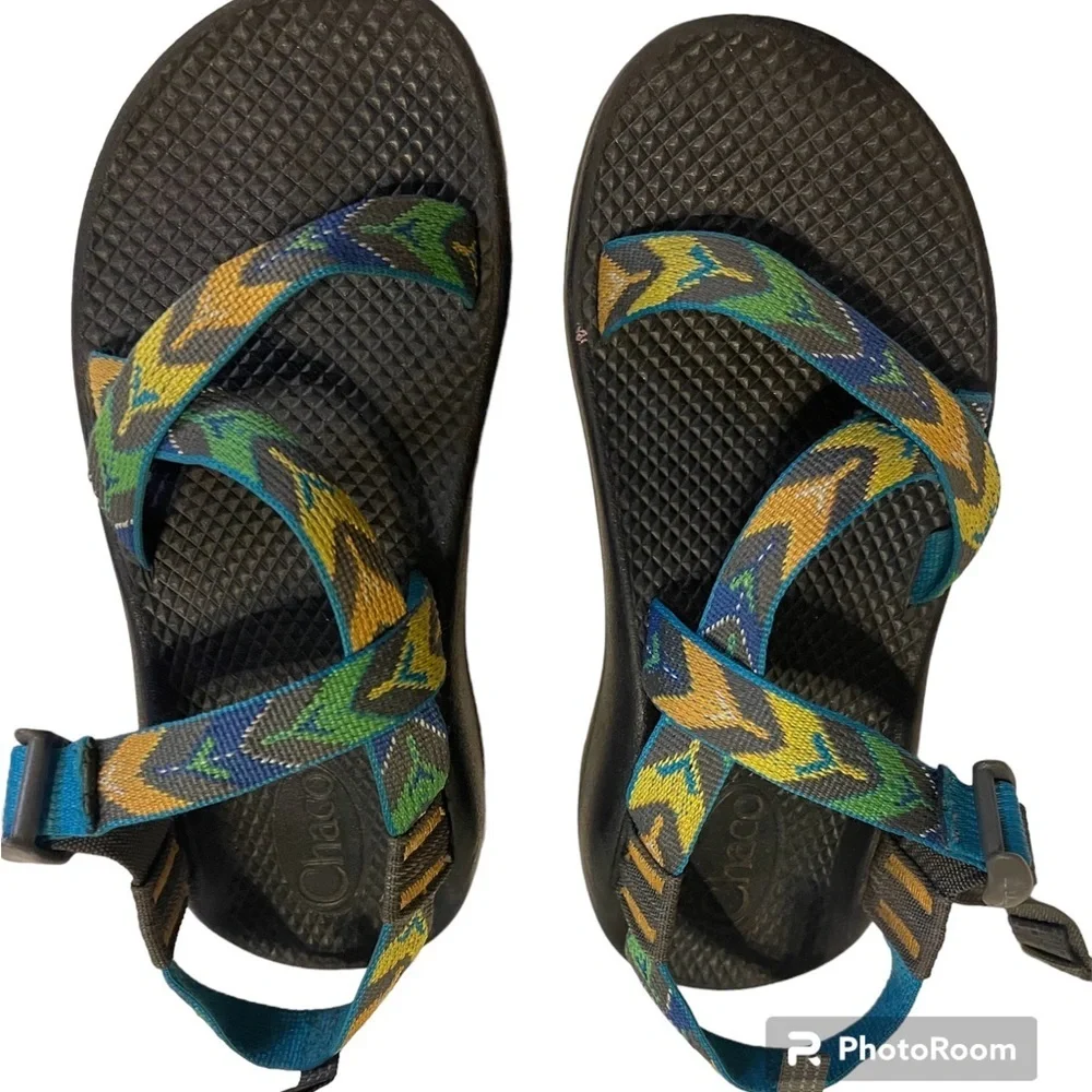 Youth Chaco Sandals EUC size US size 4